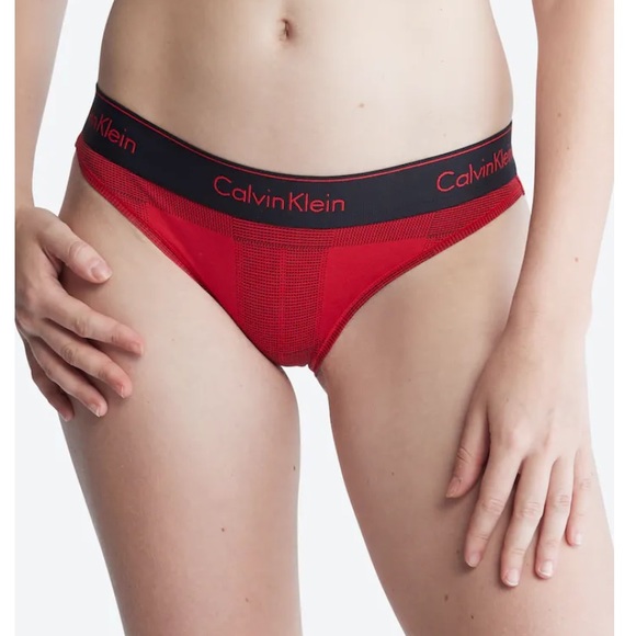 Calvin Klein Modern Cotton Unlined Bralette and Underwear Set Size: Medium - Picture 2 of 11